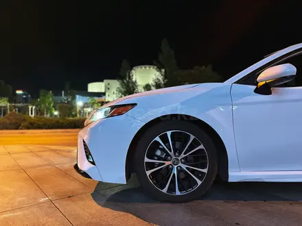 Toyota Camry 2018 года за 12 500 000 тг. в Алматы – фото 6