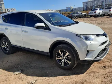 Toyota RAV4 2016 года за 11 500 000 тг. в Астана – фото 3