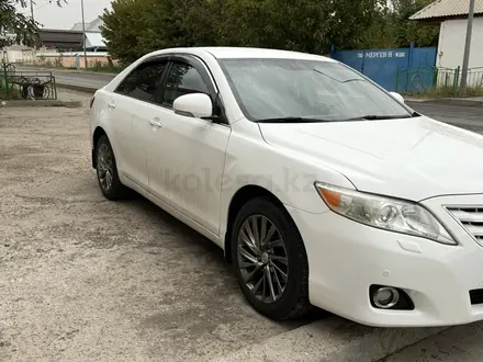 Toyota Camry 2010 года за 7 550 000 тг. в Сарыагаш – фото 4