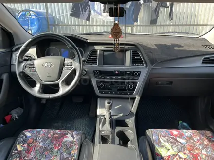 Hyundai Sonata 2017 года за 5 300 000 тг. в Уральск – фото 8