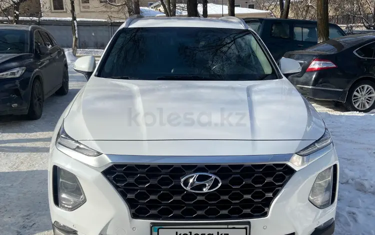 Hyundai Santa Fe 2020 года за 14 500 000 тг. в Алматы
