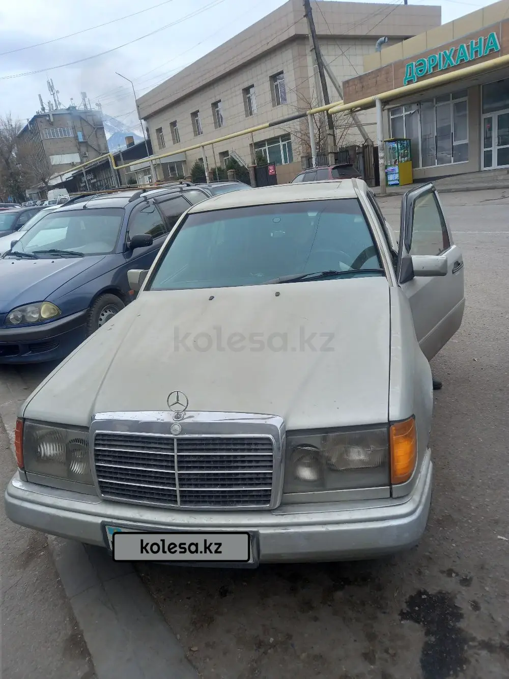 Mercedes-Benz E-Class, 1992