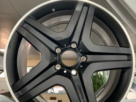 Легкосплавный колесный диск AMG за 150 000 тг. в Алматы