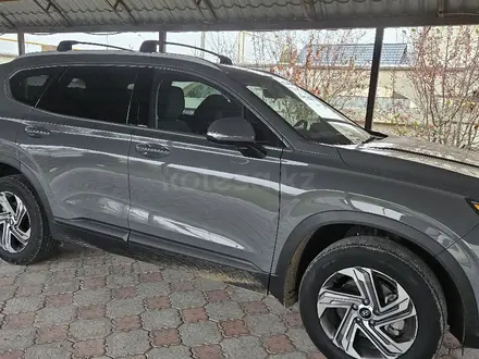 Hyundai Santa Fe 2023 года за 15 000 000 тг. в Астана – фото 3