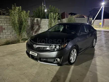 Toyota Camry 2014 года за 9 200 000 тг. в Шымкент – фото 2