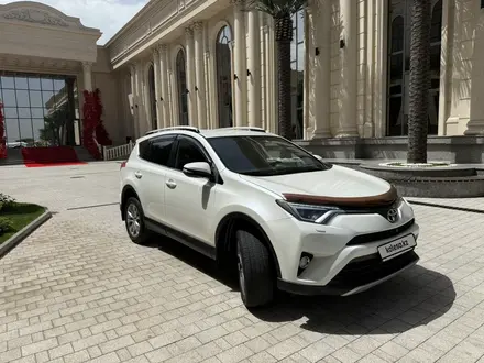 Toyota RAV4 2017 года за 11 950 000 тг. в Алматы – фото 9