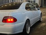 Mercedes-Benz CLK 320 2001 годаfor4 100 000 тг. в Алматы – фото 2