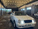 Mercedes-Benz CLK 320 2001 годаfor4 100 000 тг. в Алматы