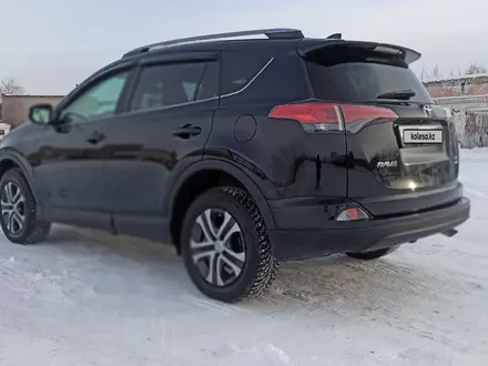 Toyota RAV4 2017 года за 12 000 000 тг. в Кокшетау – фото 3