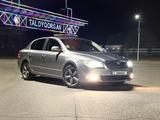 Skoda Superb 2012 годаүшін3 500 000 тг. в Талдыкорган – фото 2