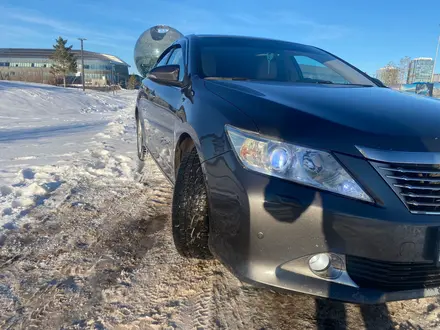 Toyota Camry 2013 года за 9 500 000 тг. в Астана – фото 2