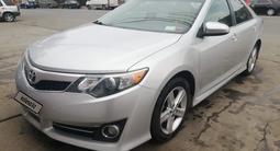 Toyota Camry 2012 года за 4 200 000 тг. в Атырау