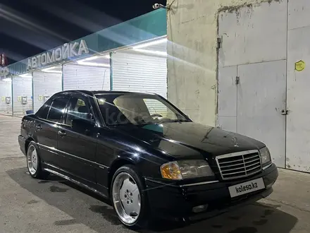 Mercedes-Benz C 180 1994 года за 2 900 000 тг. в Актау – фото 3