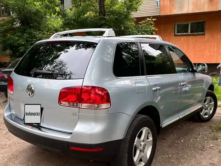 Volkswagen Touareg 2006 года за 5 900 000 тг. в Алматы – фото 8