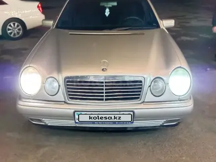 Mercedes-Benz E 320 1996 годаүшін3 500 000 тг. в Тараз – фото 5