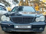 Mercedes-Benz C 320 2001 годаүшін3 200 000 тг. в Семей – фото 2