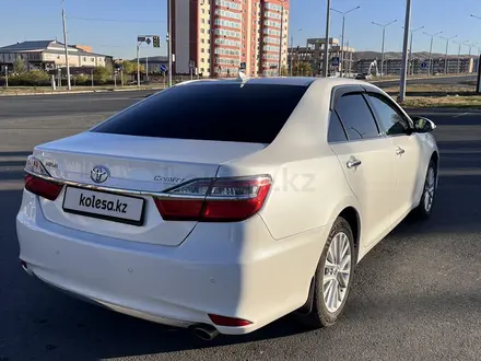 Toyota Camry 2015 года за 12 000 000 тг. в Усть-Каменогорск – фото 2