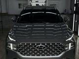 Hyundai Santa Fe 2021 года за 13 650 000 тг. в Алматы