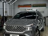 Hyundai Santa Fe 2021 годаүшін13 650 000 тг. в Алматы – фото 3