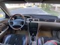 Toyota Camry 1999 года за 2 300 000 тг. в Шымкент – фото 8