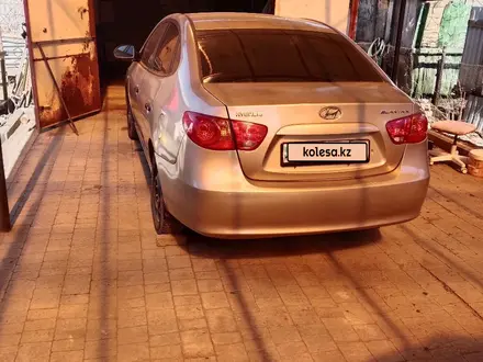 Hyundai Elantra 2008 года за 3 000 000 тг. в Актобе – фото 4