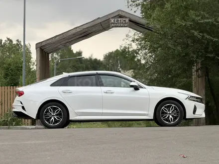 Kia K5 2023 года за 11 500 000 тг. в Алматы – фото 10