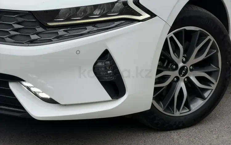 Kia K5 2023 года за 11 500 000 тг. в Алматы