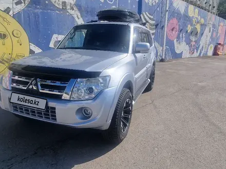 Mitsubishi Pajero 2012 года за 13 200 000 тг. в Алматы – фото 17