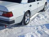 Mercedes-Benz E 260 1992 годаүшін2 750 000 тг. в Петропавловск – фото 3