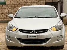 Hyundai Elantra, 2013