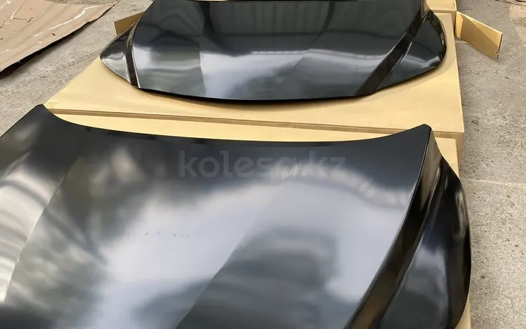 Капоты Тойота Камри Toyota Camry Ленд Крузер Land Cruiser Крузер Прадо за 100 000 тг. в Астана