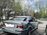 BMW 525 1997 года за 3 000 000 тг. в Семей – фото 2