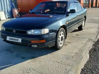 Toyota Camry, 1992