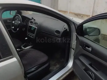 Ford Focus 2007 года за 1 300 000 тг. в Атырау – фото 2