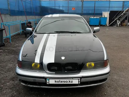 BMW 528 1997 года за 1 700 000 тг. в Алматы – фото 4