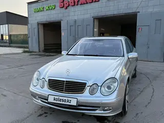 Mercedes-Benz E 320