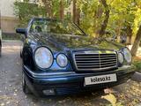 Mercedes-Benz E 230 1995 годаүшін2 500 000 тг. в Тараз