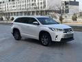 Toyota Highlander 2017 года за 18 500 000 тг. в Актау – фото 3