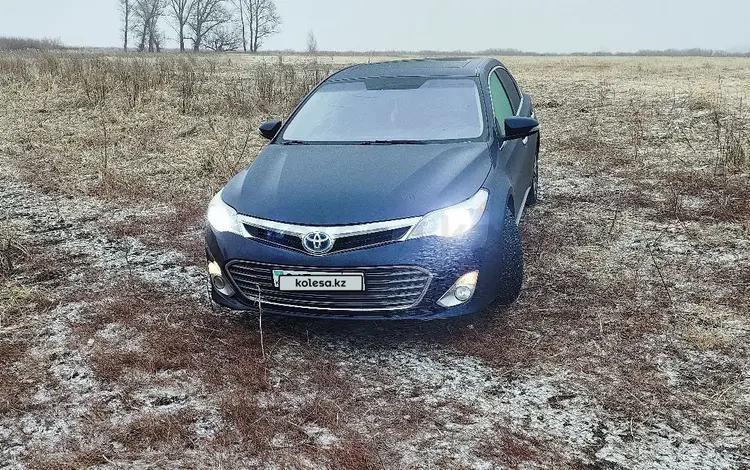 Toyota Avalon 2013 годаfor9 500 000 тг. в Аксай