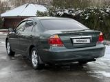 Toyota Camry 2004 года за 7 600 000 тг. в Алматы – фото 4