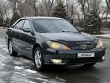 Toyota Camry 2004 года за 7 600 000 тг. в Алматы – фото 2