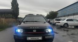 Volkswagen Golf 1995 года за 1 700 000 тг. в Алматы