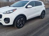 Kia Sportage 2018 года за 10 000 000 тг. в Шымкент – фото 2