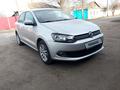 Volkswagen Polo 2013 года за 4 500 000 тг. в Уральск – фото 2