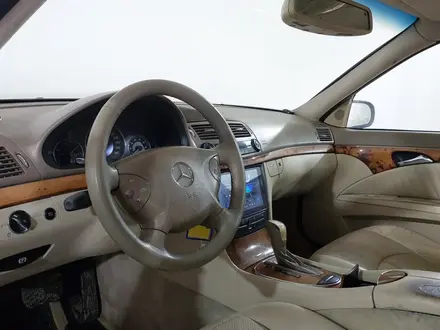 Mercedes-Benz E 320 2003 года за 2 890 000 тг. в Шымкент – фото 10