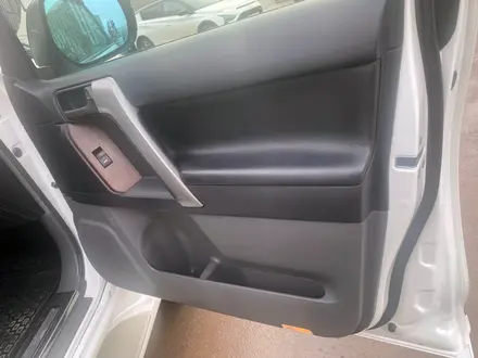 Toyota Land Cruiser Prado 2012 года за 15 500 000 тг. в Астана – фото 17