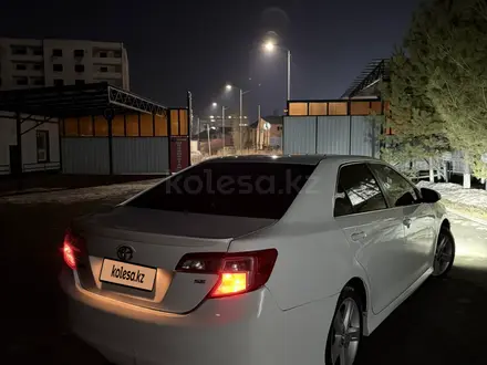 Toyota Camry 2013 года за 5 200 000 тг. в Актобе – фото 3