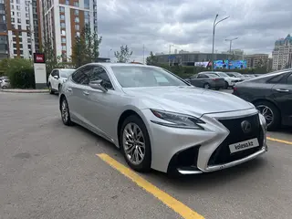 Lexus LS 500