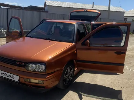 Volkswagen Golf 1992 года за 1 800 000 тг. в Айтеке би – фото 12