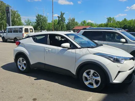 Toyota C-HR 2019 года за 10 500 000 тг. в Усть-Каменогорск